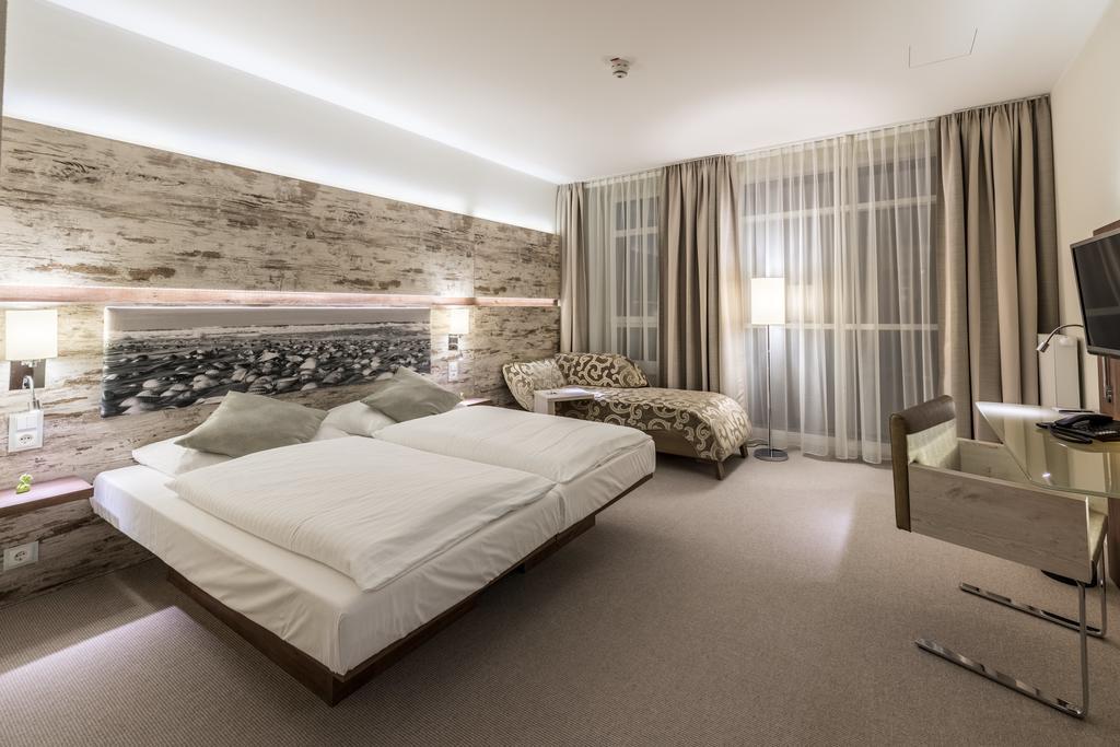 Arkadenhaus - Hotel Freiherr Von Schwarzenberg Папенбург Екстериор снимка